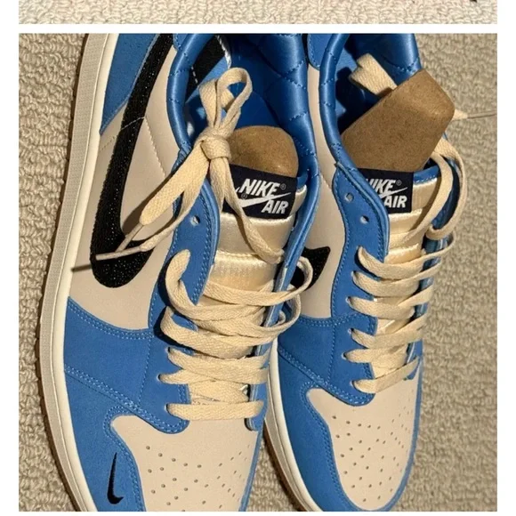 Nike Blue and Black Sneakers Premium Leather High-Top - Picture 1 of 6